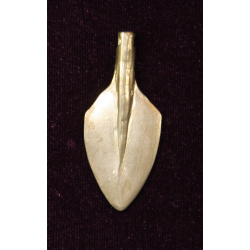 Leaf spear pendant