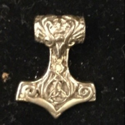 Small Triskele hammer